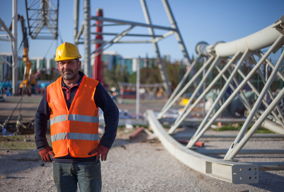 Builder worker labor